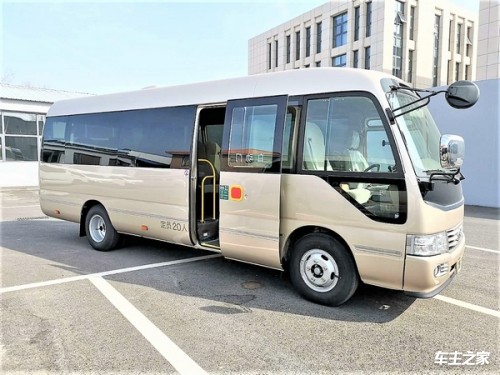 ob体育丰田柯斯达豪华版现车-40特别版电动门报价(图1)