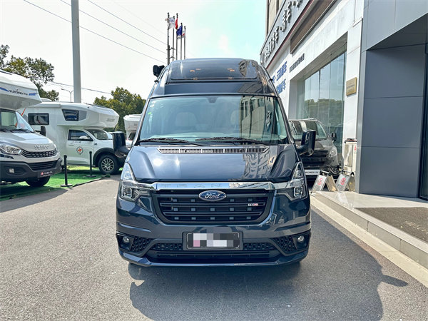 ob体育瑞弗启界R700B型房车新旗舰(图1)