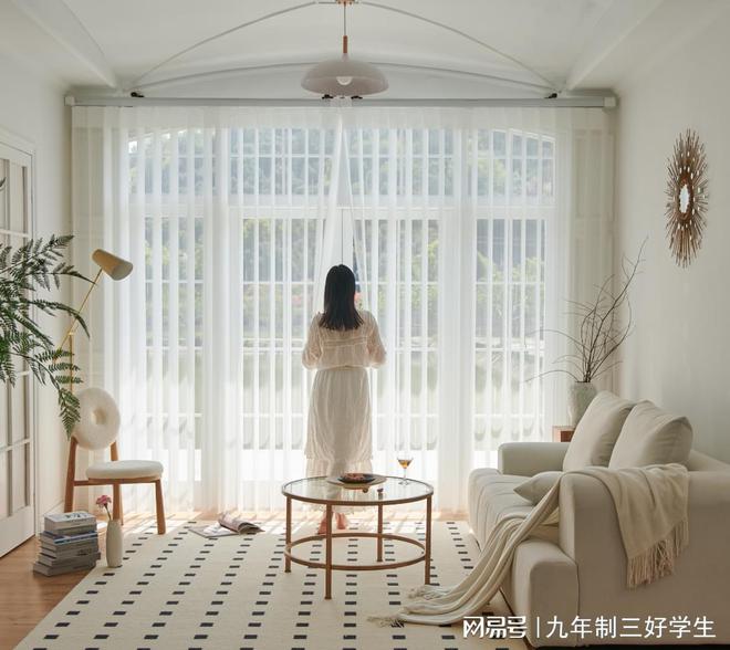 ob体育·(中国)官方网站从窗帘的演变丨看东西方文明的交替（一）(图1)