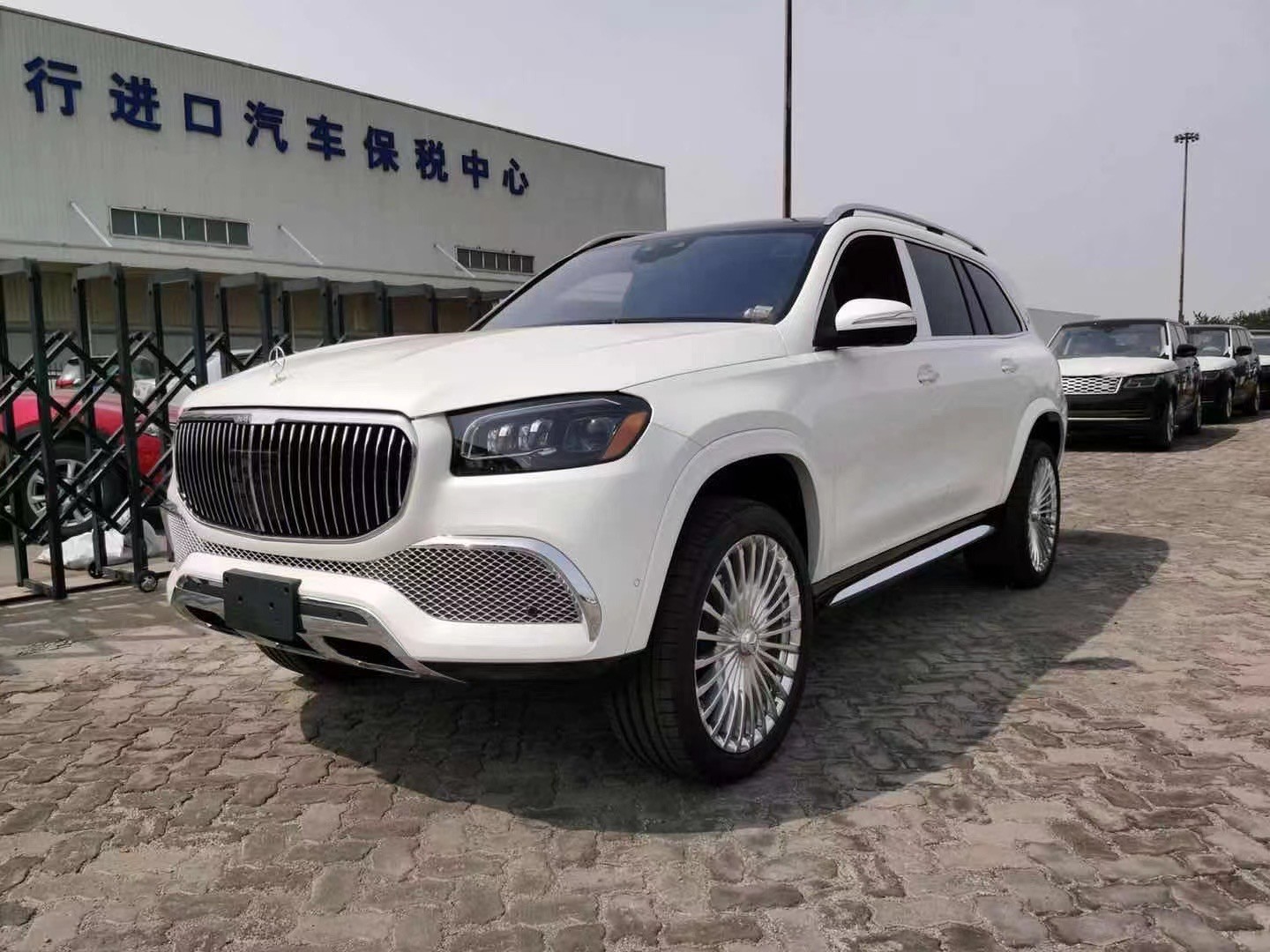 ob体育·(中国)官方网站2023款迈GLS600报价 大促价格尽在本店 现车促(图1)